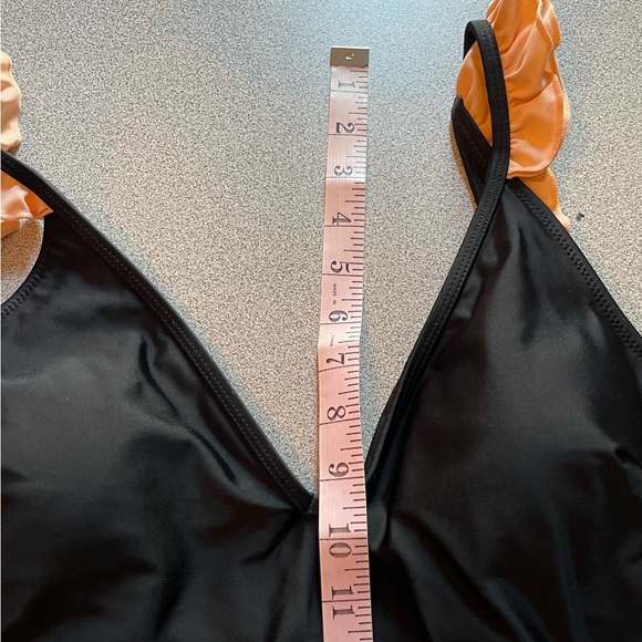 Cupshe Black & Peach Ruffled 1pc Swimsuit Size Large - Picture 10 of 13